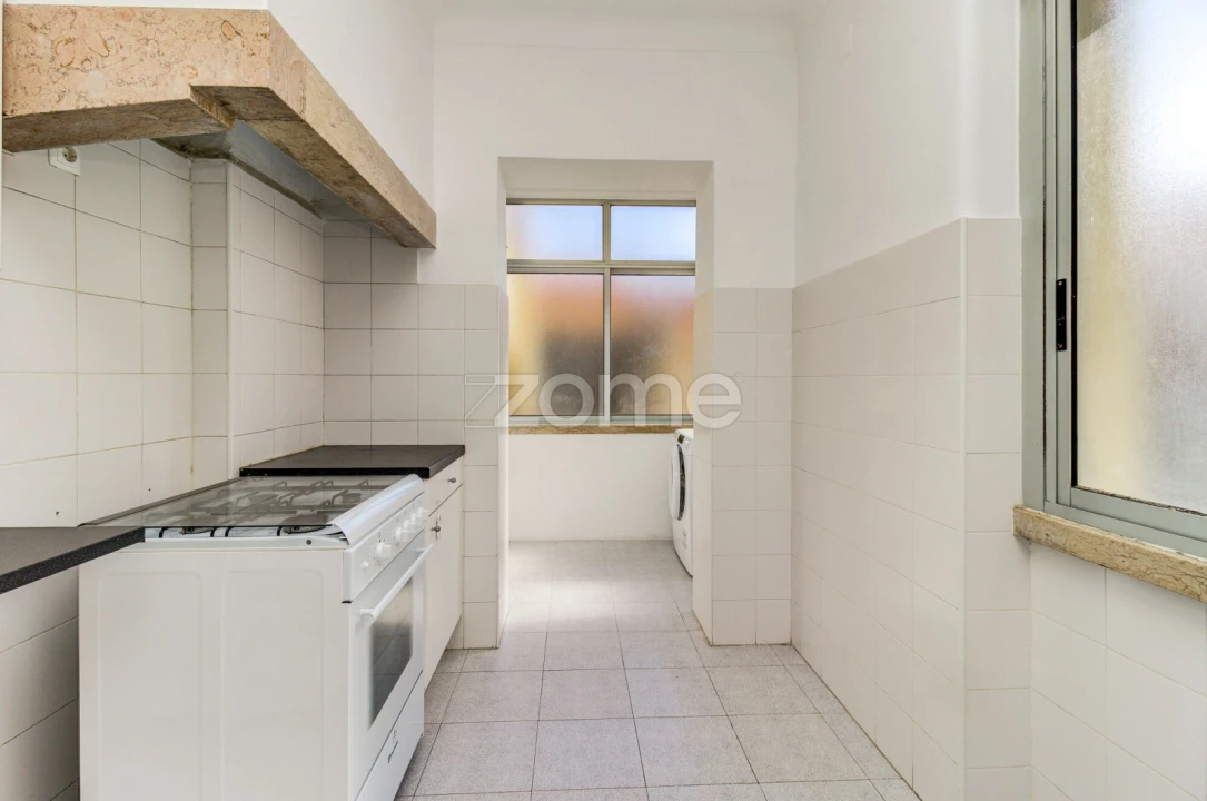 Apartamento T2 para Arrendamento em Arroios Foto 18