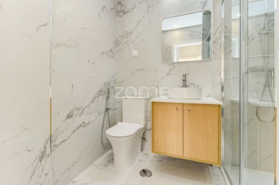 Apartamento T1 para Arrendamento em Agualva e Mira-Sintra