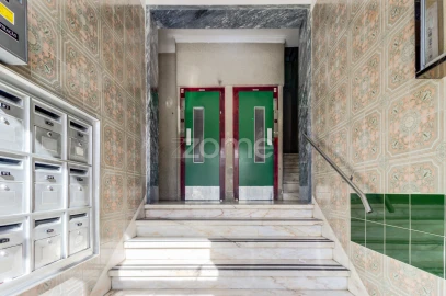 Apartamento T1 para Arrendamento em Agualva e Mira-Sintra