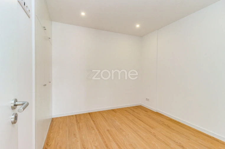 Apartamento T1 para Arrendamento em Agualva e Mira-Sintra Foto 13