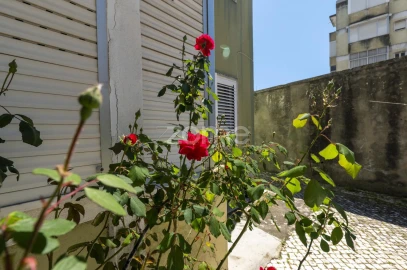Apartamento T2 para Venda em Benfica