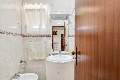 Apartamento T2 para Venda em Benfica