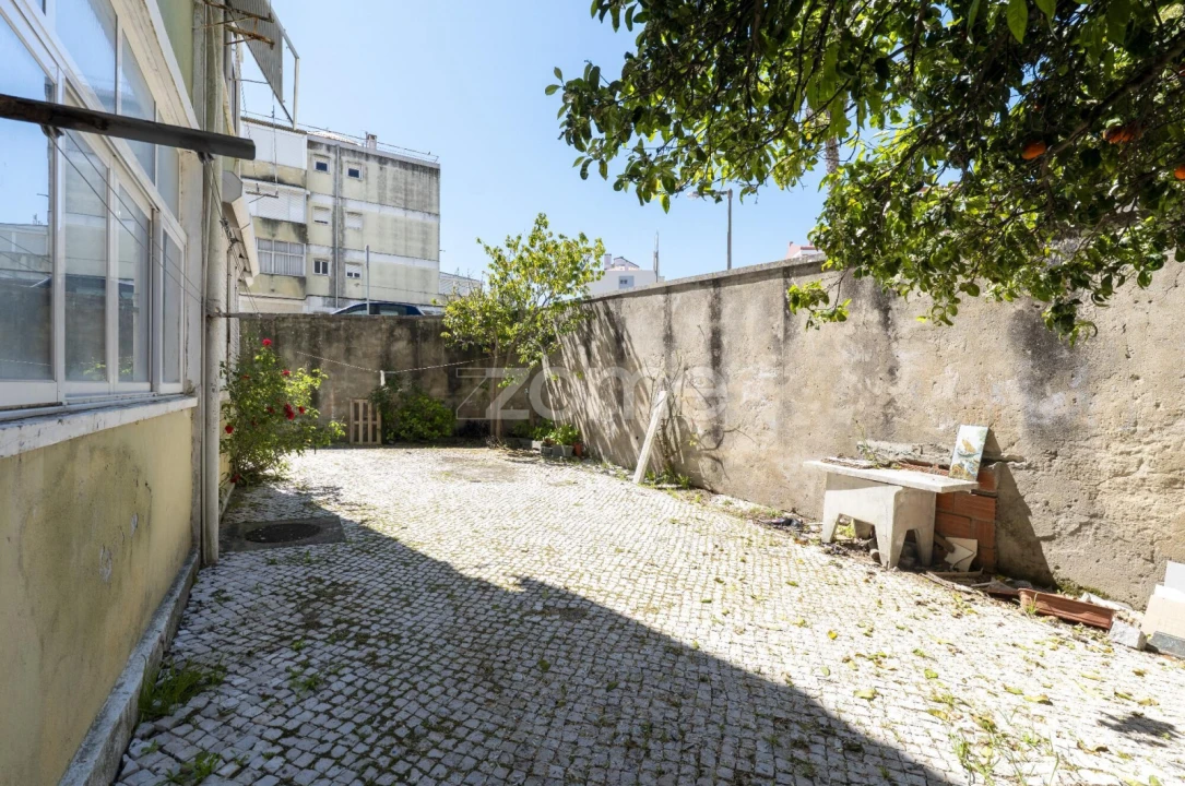 Apartamento T2 para Venda em Benfica Foto 15