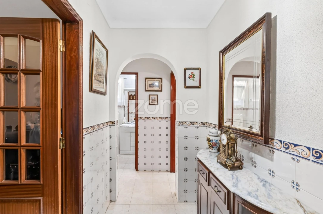Apartamento T2 para Venda em Benfica Foto 4