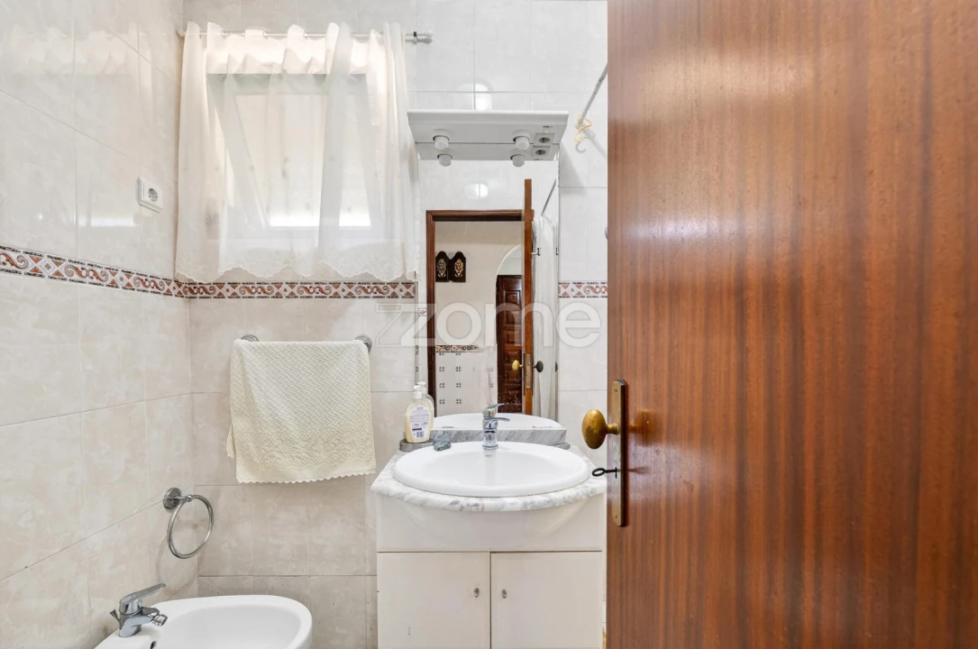 Apartamento T2 para Venda em Benfica Foto 10