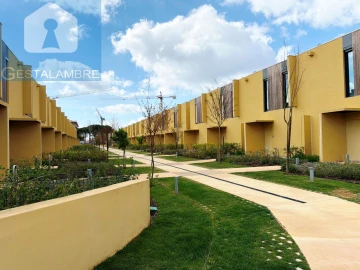 Moradia T2 para Venda em Quarteira