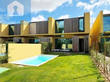 Moradia T2 para Venda em Quarteira