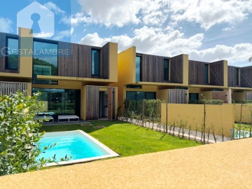 Moradia T2 para Venda em Quarteira