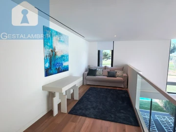 Moradia T2 para Venda em Quarteira