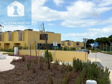 Moradia T2 para Venda em Quarteira