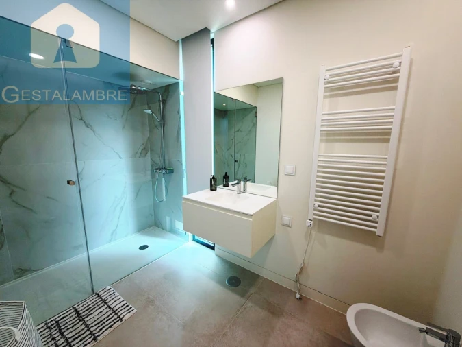 Moradia T2 para Venda em Quarteira Foto 13