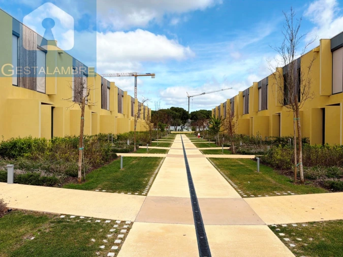 Moradia T2 para Venda em Quarteira Foto 50