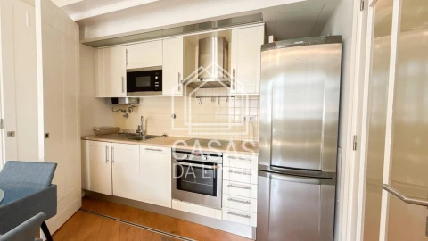 Apartamento T1 para Arrendamento em Avenidas Novas