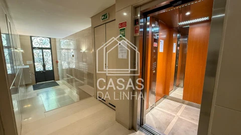 Apartamento T1 para Arrendamento em Avenidas Novas