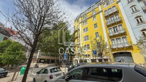 Apartamento T1 para Arrendamento em Avenidas Novas