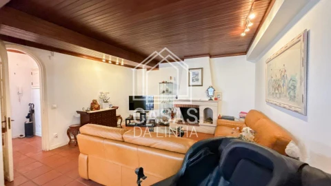 Apartamento T1 para Arrendamento em Carcavelos e Parede