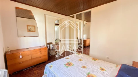 Apartamento T1 para Arrendamento em Carcavelos e Parede