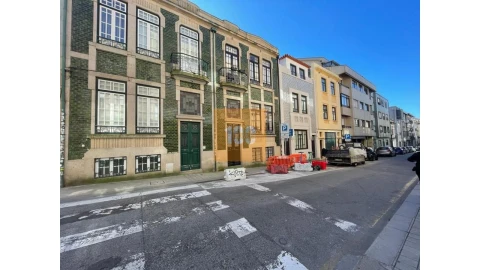 Apartamento T1 para Arrendamento em Cedofeita, Santo Ildefonso, Sé, Miragaia, São Nicolau e Vitória