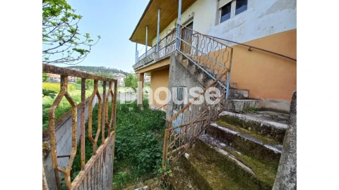 Moradia T3 para Venda em São Pedro de Veiga de Lila