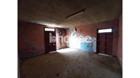 Moradia T3 para Venda em São Pedro de Veiga de Lila