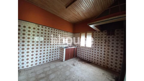 Moradia T3 para Venda em São Pedro de Veiga de Lila