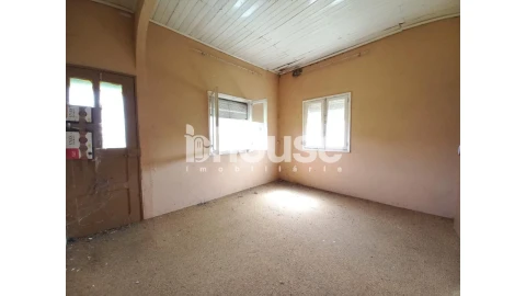 Moradia T3 para Venda em São Pedro de Veiga de Lila