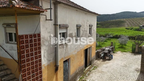 Moradia T3 para Venda em São Pedro de Veiga de Lila