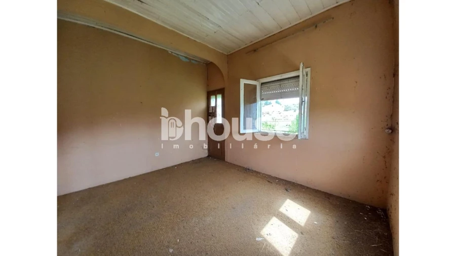 Moradia T3 para Venda em São Pedro de Veiga de Lila Foto 32