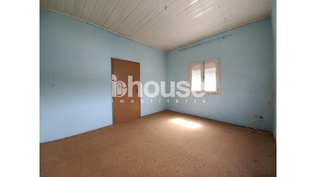 Moradia T3 para Venda em São Pedro de Veiga de Lila Foto 26