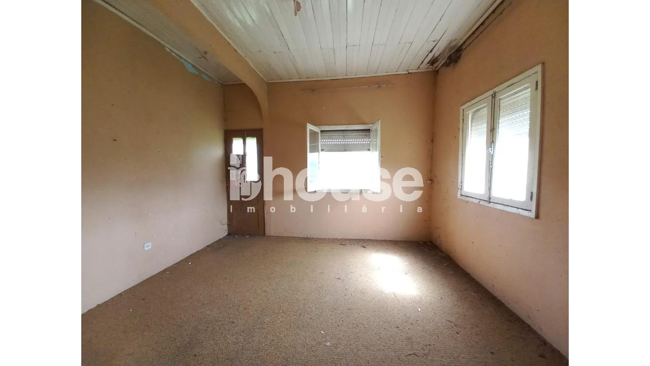 Moradia T3 para Venda em São Pedro de Veiga de Lila Foto 30