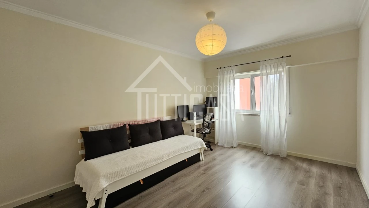 Apartamento T3 para Venda em Massamá e Monte Abraão Foto 33