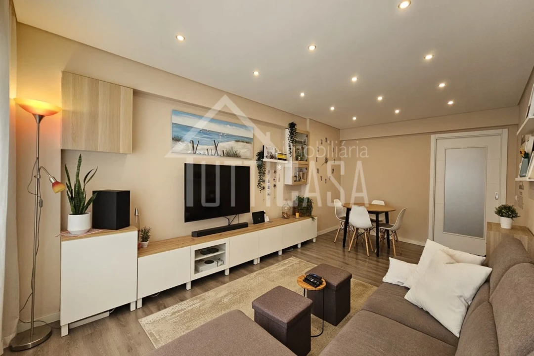 Apartamento T3 para Venda em Massamá e Monte Abraão Foto 8