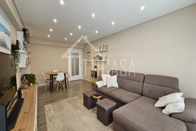 Apartamento T3 para Venda em Massamá e Monte Abraão