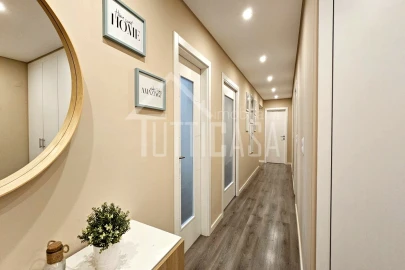 Apartamento T3 para Venda em Massamá e Monte Abraão