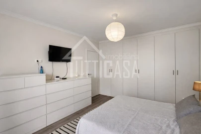 Apartamento T3 para Venda em Massamá e Monte Abraão