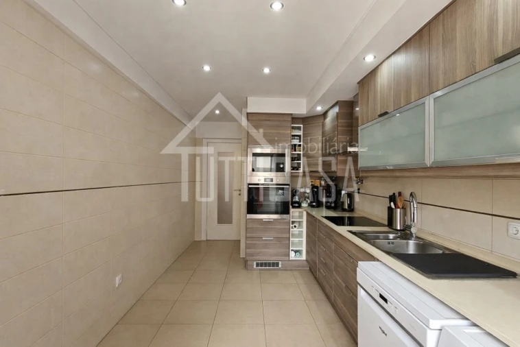 Apartamento T3 para Venda em Massamá e Monte Abraão Foto 14