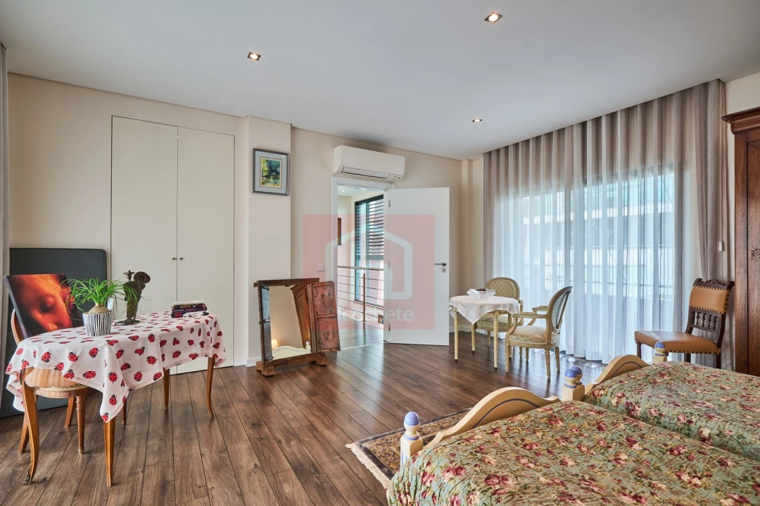 Moradia T4 para Venda em São Francisco Foto 47