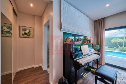 Moradia T4 para Venda em São Francisco