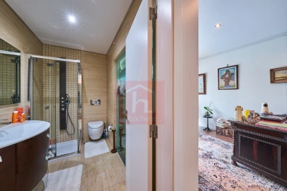 Moradia T4 para Venda em São Francisco