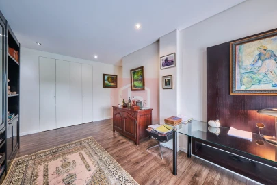 Moradia T4 para Venda em São Francisco