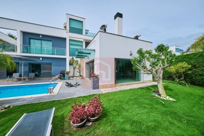 Moradia T4 para Venda em São Francisco