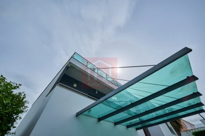 Moradia T4 para Venda em São Francisco