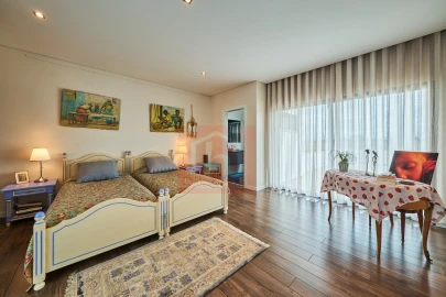 Moradia T4 para Venda em São Francisco