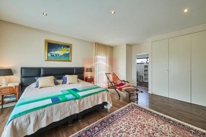 Moradia T4 para Venda em São Francisco