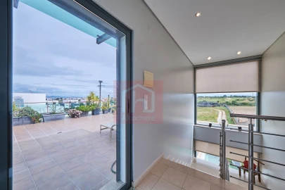 Moradia T4 para Venda em São Francisco