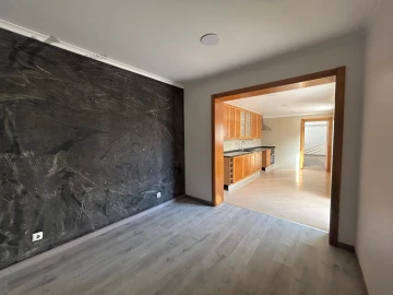 Moradia T3 para Venda em A dos Cunhados e Maceira