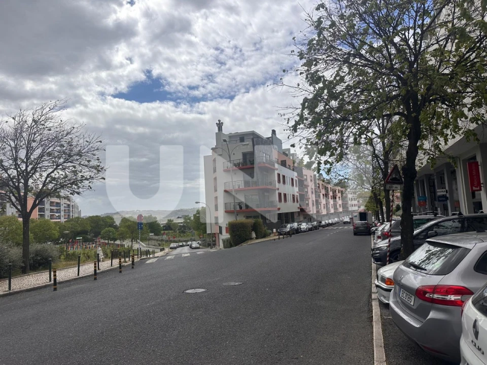 Loja para Arrendamento em Algés, Linda-A-Velha e Cruz Quebrada-Dafundo Foto 13