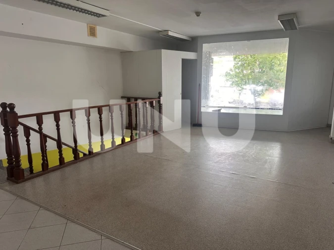 Loja para Arrendamento em Algés, Linda-A-Velha e Cruz Quebrada-Dafundo Foto 8