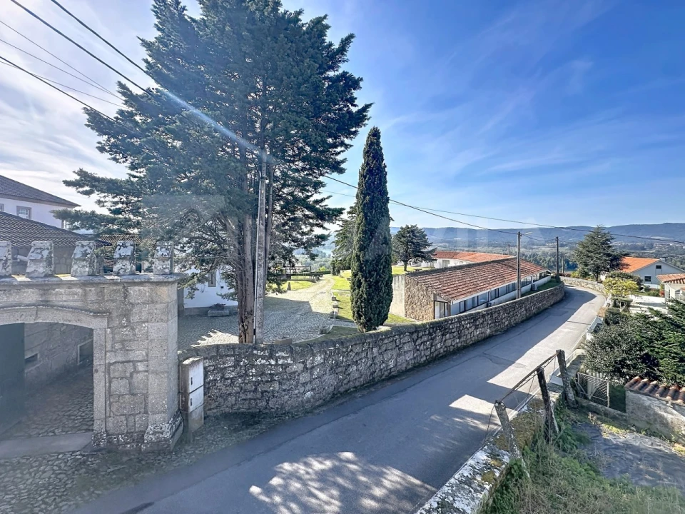 Moradia T3 para Venda em Gondarem Foto 2