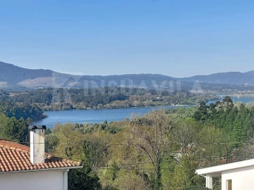 Moradia T3 para Venda em Gondarem